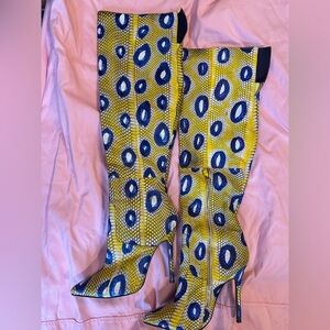 London Trash Yellow and Blue Knee-High Women's Boots 8.5 ~ CUTE